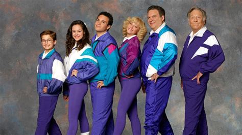 The Goldbergs, A Hilarious Glimpse into Immigrant Life and Family Chaos in 1930s America!